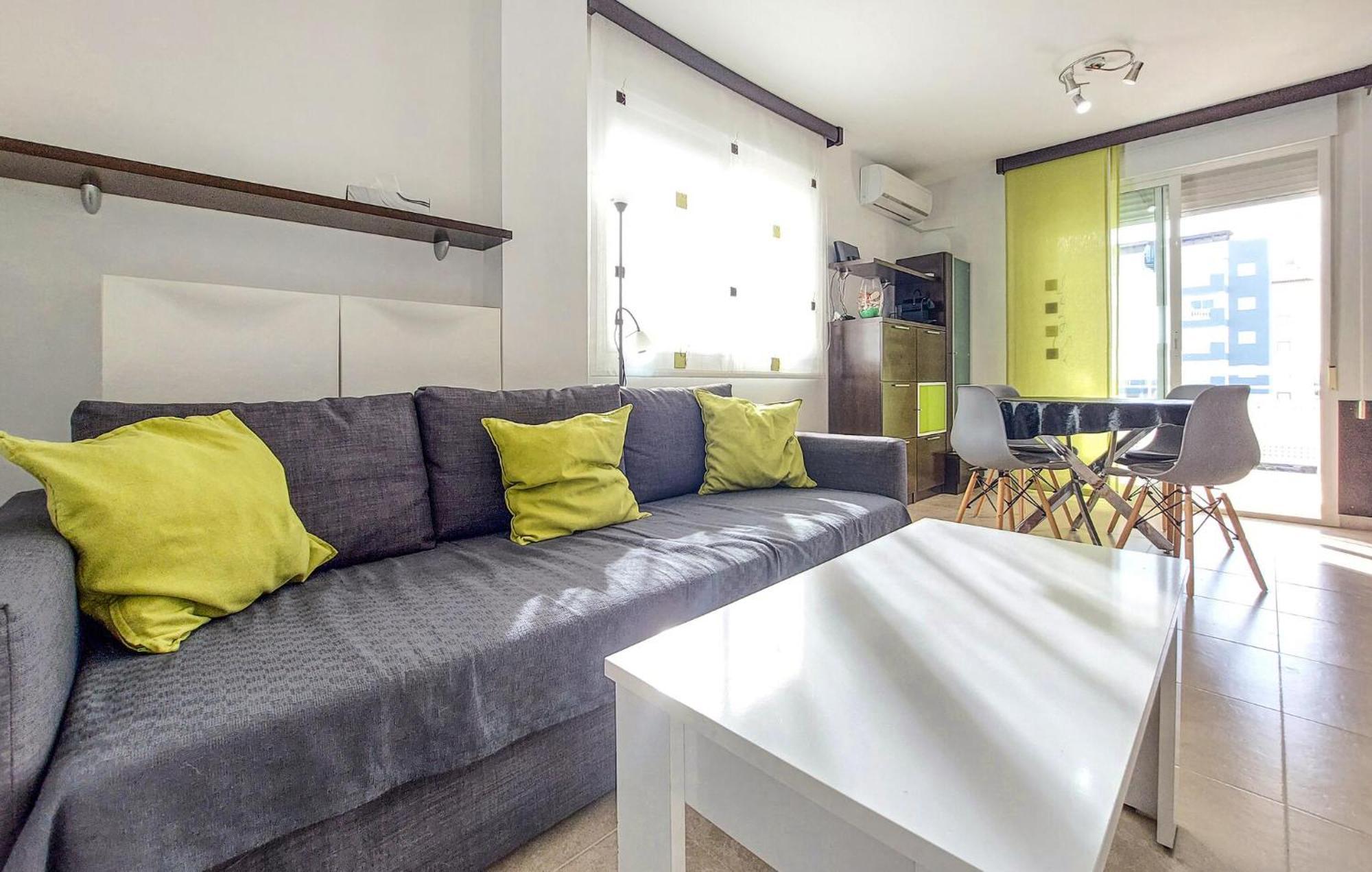 Cozy Apartment In Moncofa Playa With Kitchen Bagian luar foto