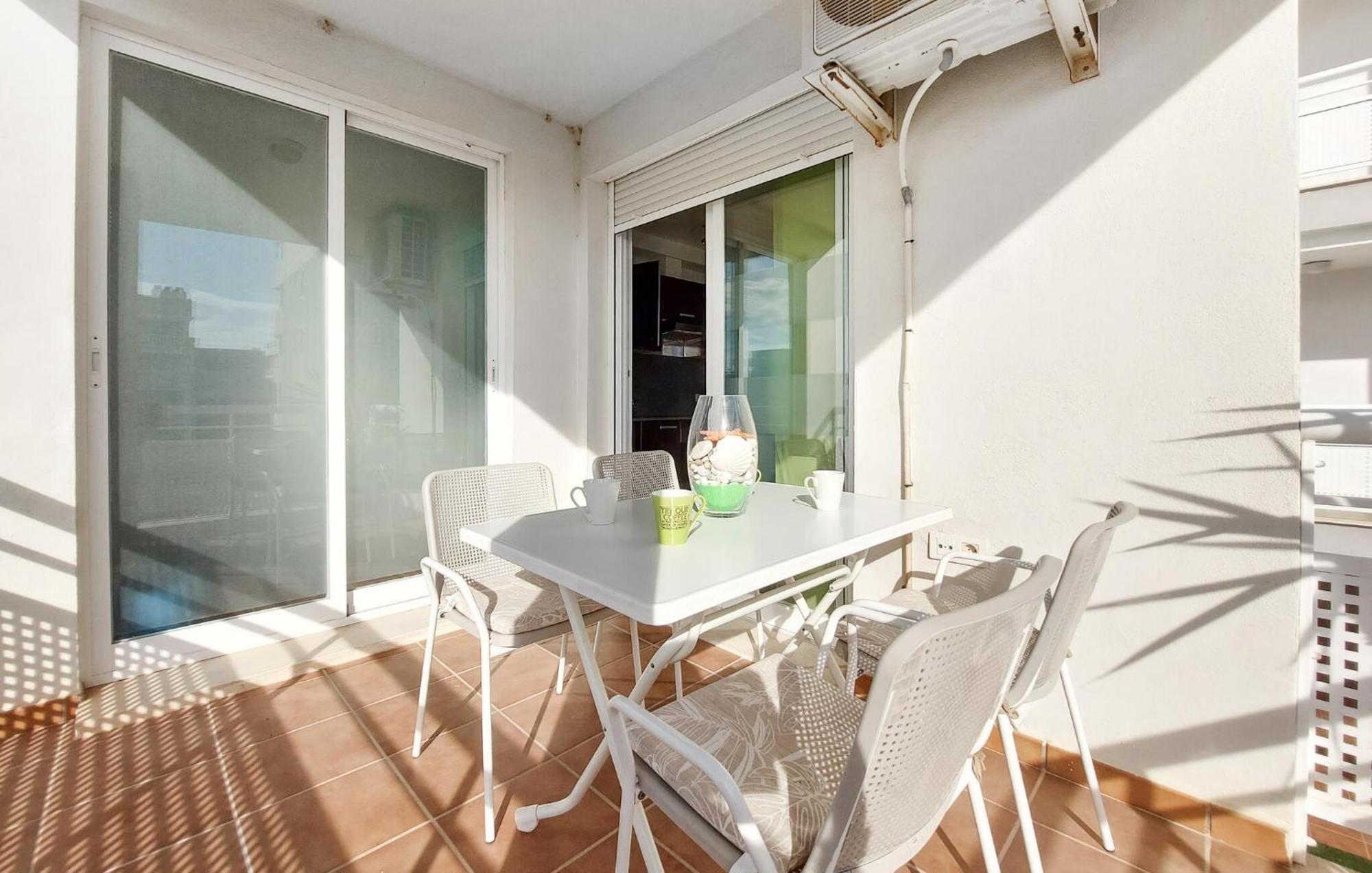 Cozy Apartment In Moncofa Playa With Kitchen Bagian luar foto